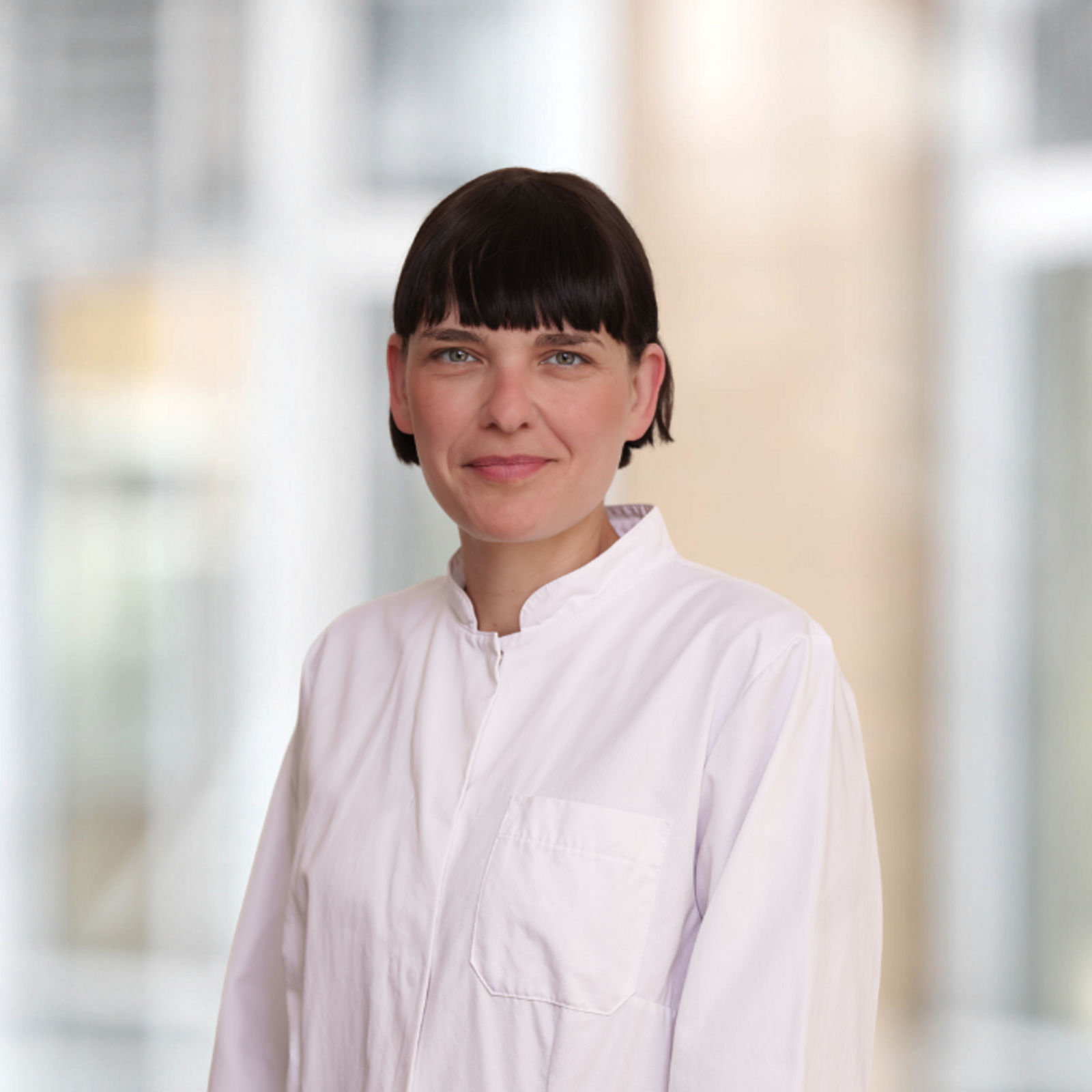 Dr. med. Juliane C. Hays
