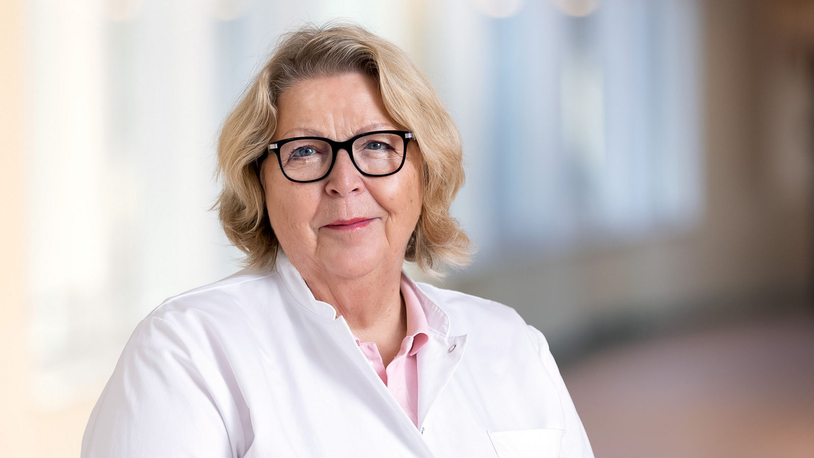 Referentin der Patientenakademie: Dr. med. Hannelore Heidemann, Senior Consultant Endokrine Chirurgie der Klinik für Allgemein-, Viszeral- und Thoraxchirurgie im Helios Klinikum Bad Saarow