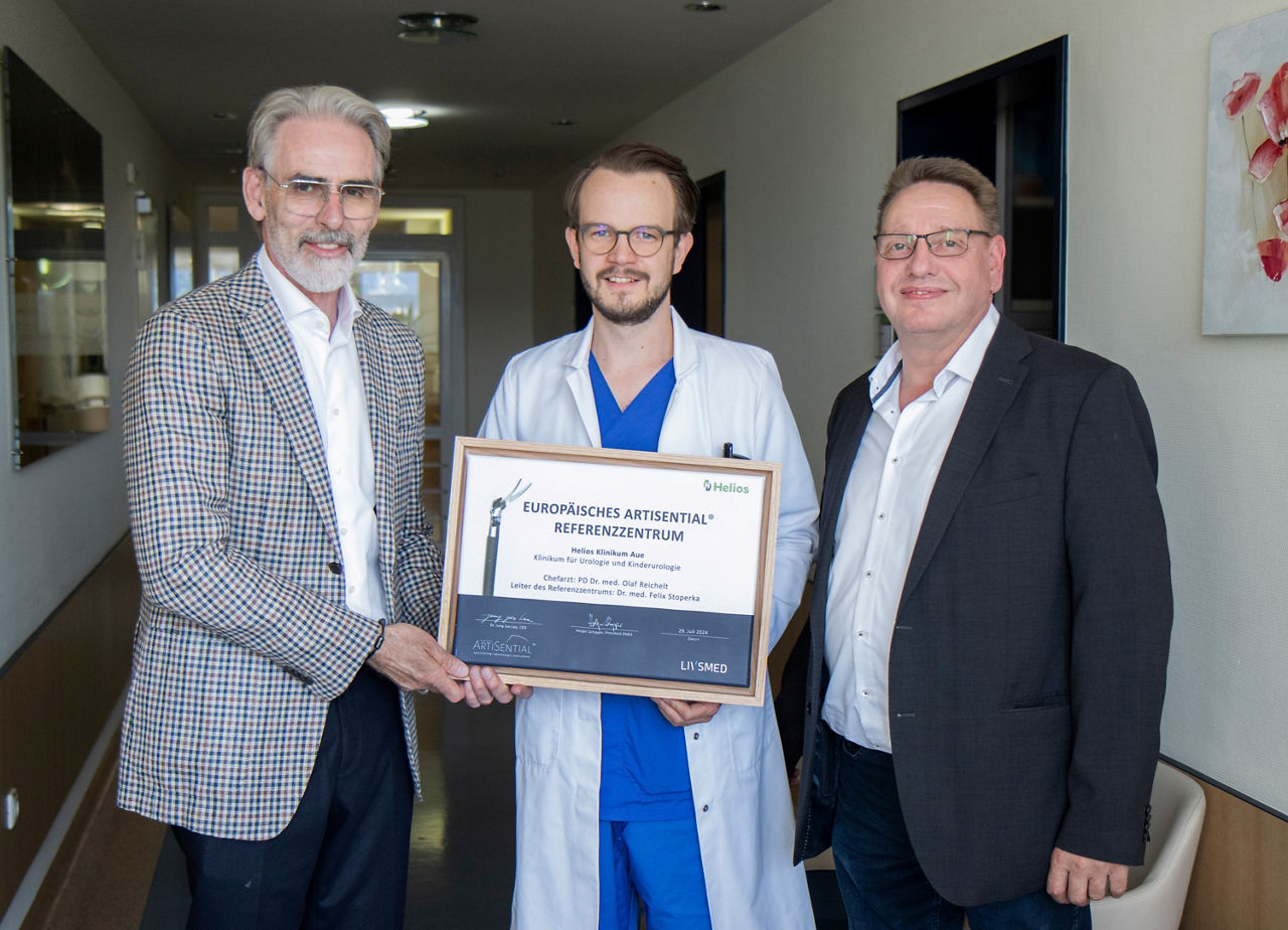 Klinikum Aue als erstes urologisches Referenzzentrum für Artisential Instrumente in Europa ausgezeichnet