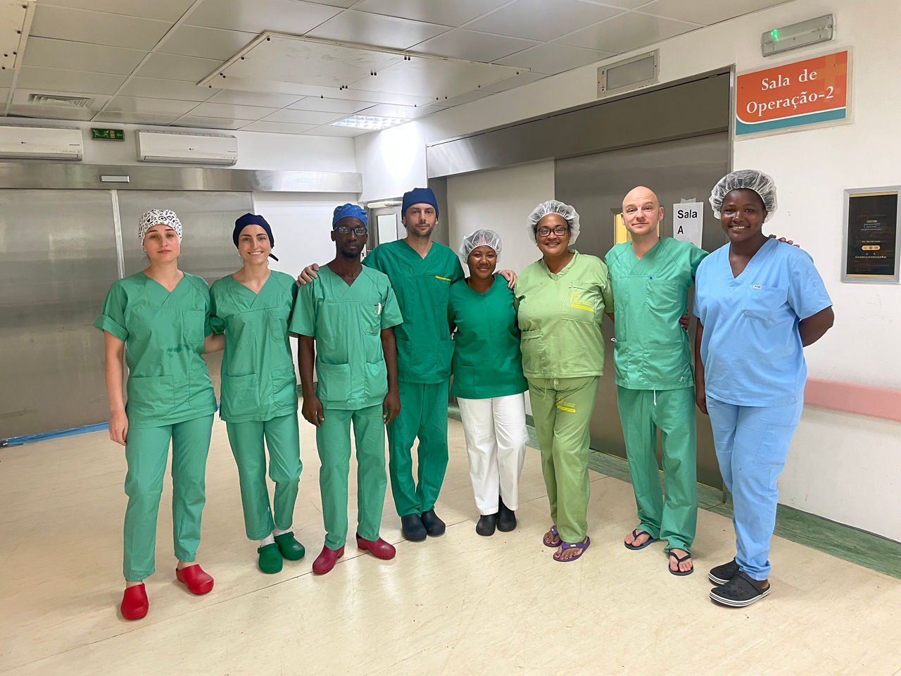 Humanitäre plastische Chirurgie auf São Tomé:  Ärzteteam aus Mitteldeutschland im Einsatz 