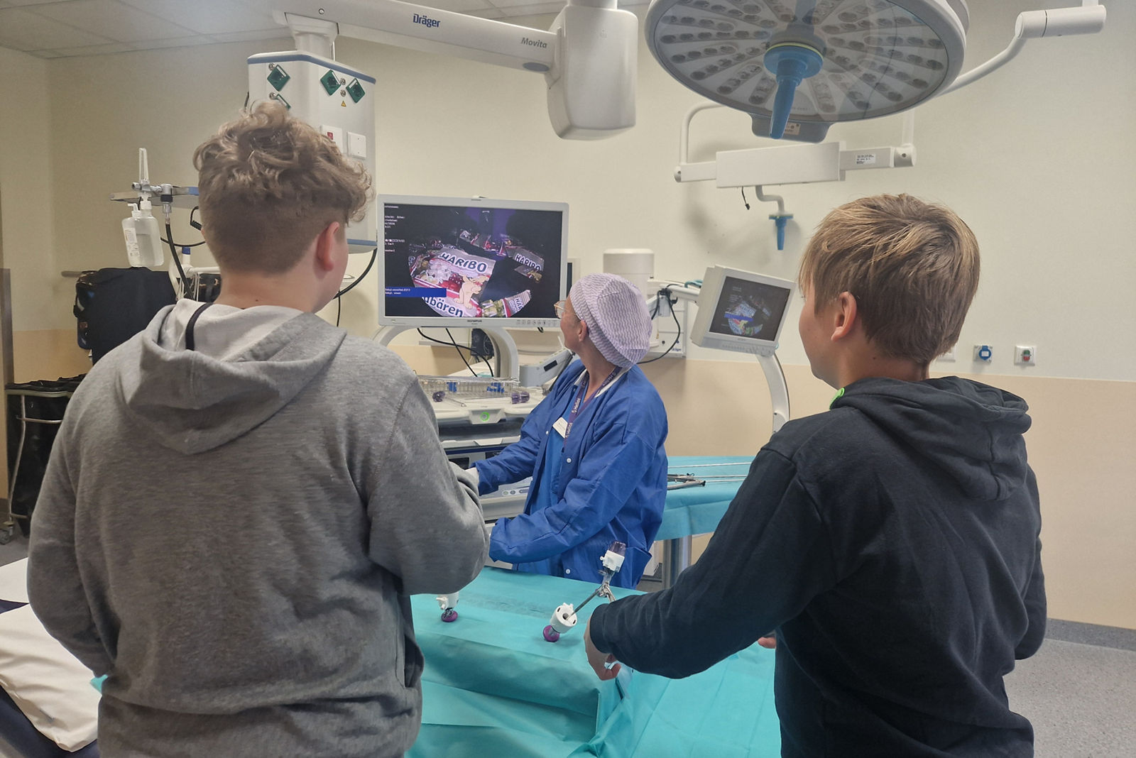 Vom Notfall bis zum OP: Kinder erleben beim Zukunftstag den Klinikalltag hautnah