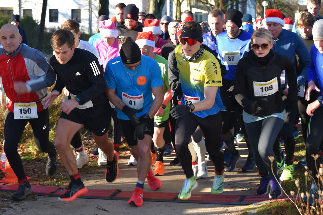 156 Teilnehmerinnen und Teilnehmer beim Helios Adventslauf:  Sport und Spaß für den guten Zweck