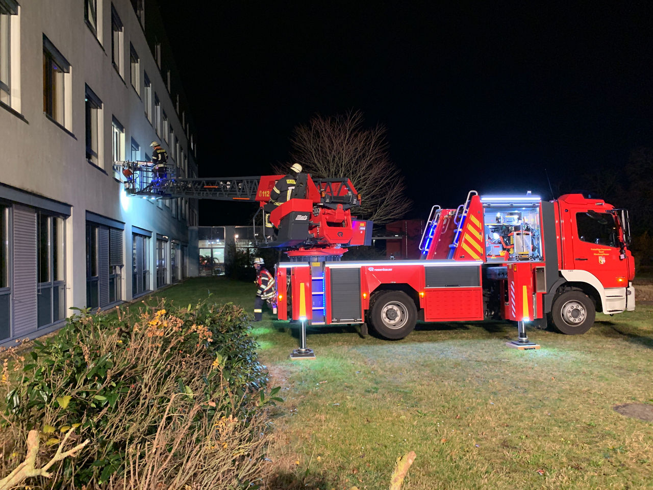 Feuer und viele Verletzte: Nienburger Helios Klinikum übte zusammen mit  Rettungsdiensten und Feuerwehr