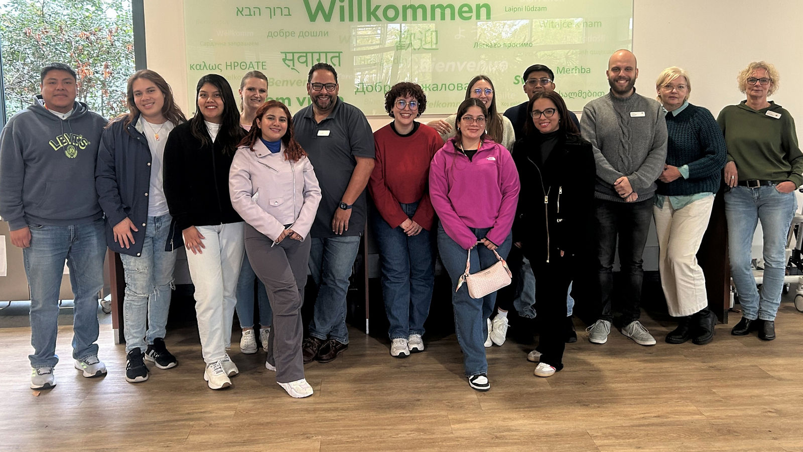 Begrüßung von acht mexikanischen Pflegekräften an den Helios Kliniken Mittelweser