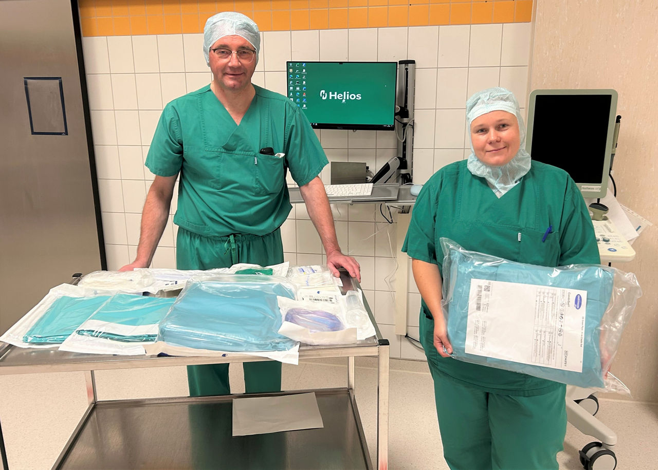 Ein Paket statt zwölf: Greenpacks für Abfallreduzierung und Infektionsschutz im OP