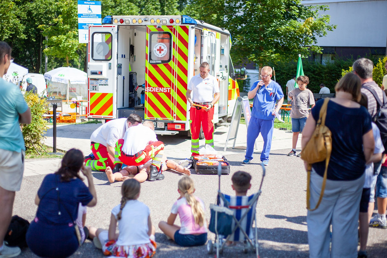 Familientag am Helios Klinikum Pforzheim - Spitzenmedizin begeistert Groß und Klein