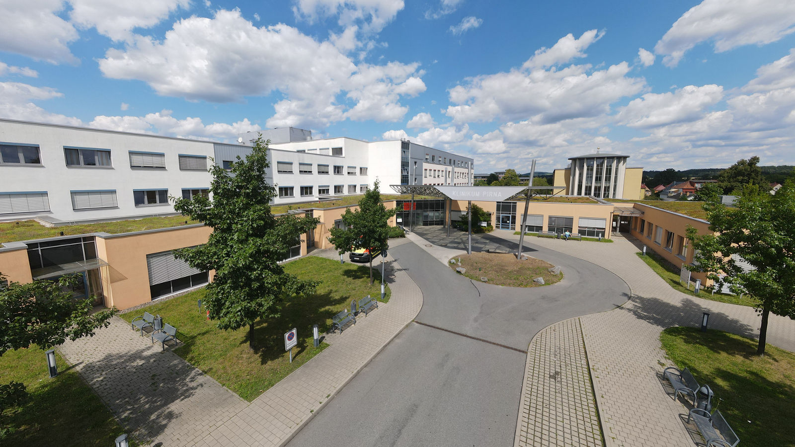 Helios Pirna Aussenansicht2