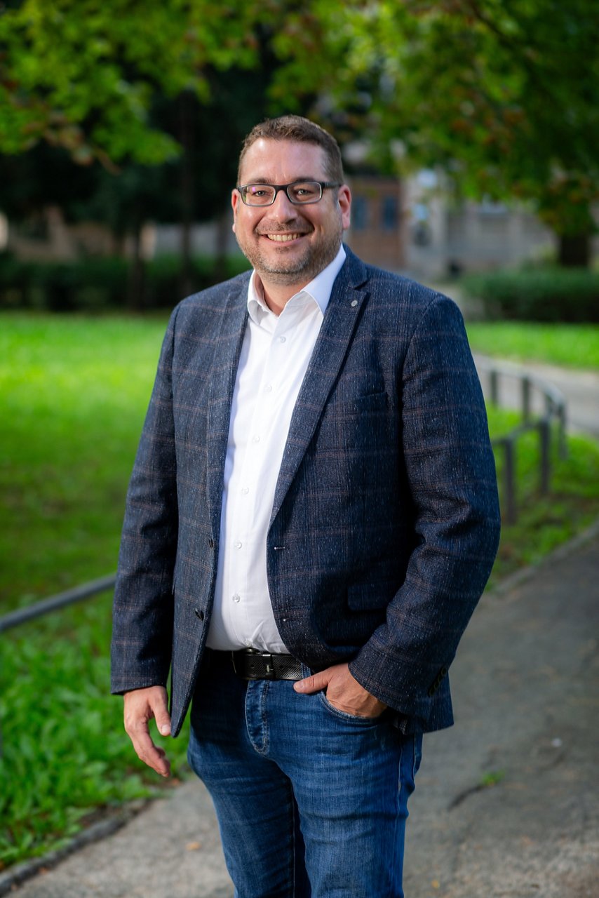 Erfurt , 210823 , Helios Klinikum Erfurt , Klinikgeschäftsführer Florian Lentholdt 
Foto: Bild13/Helios Kliniken