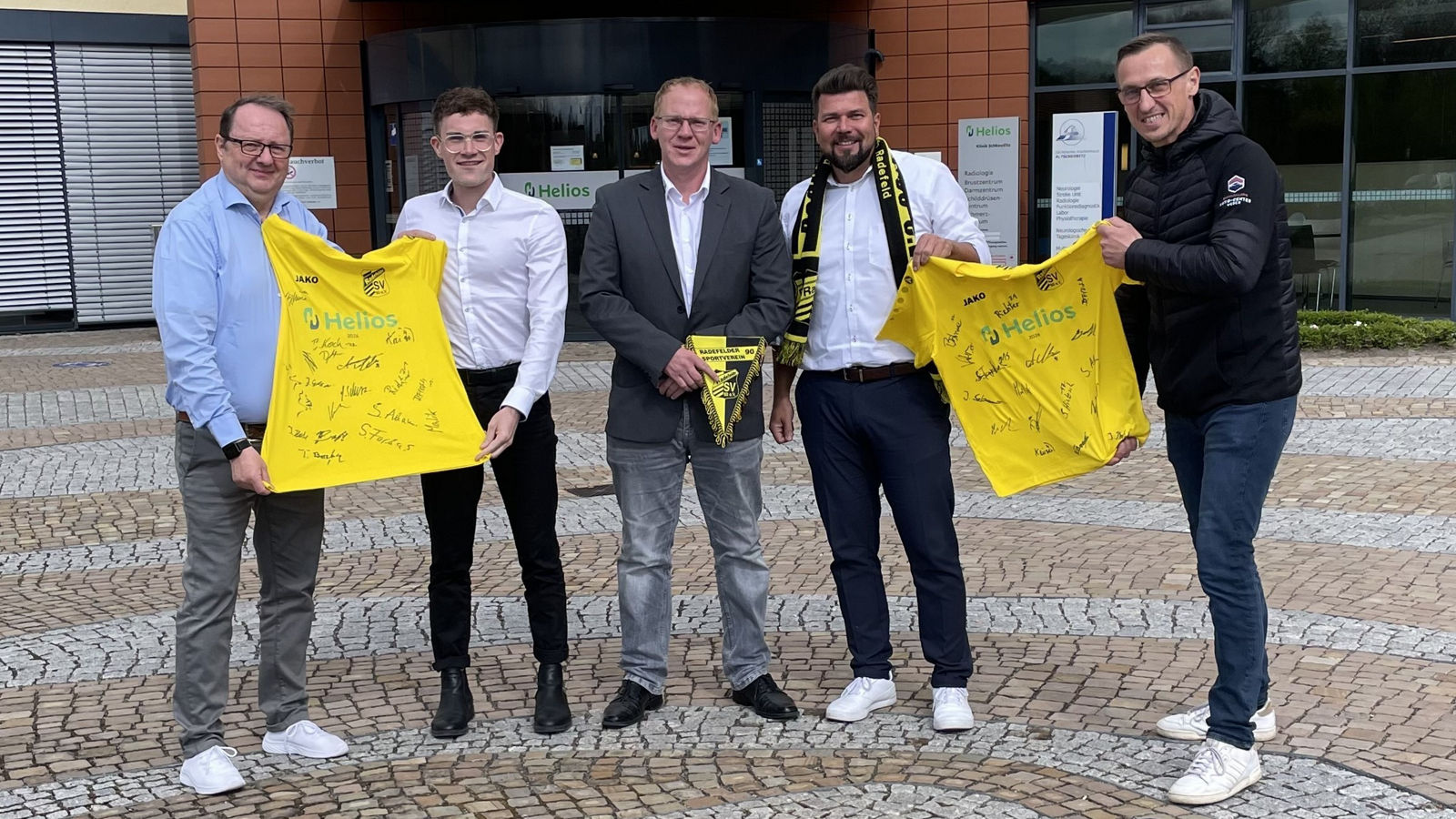 Helios Klinik Schkeuditz wird Sponsor des Radefelder SV