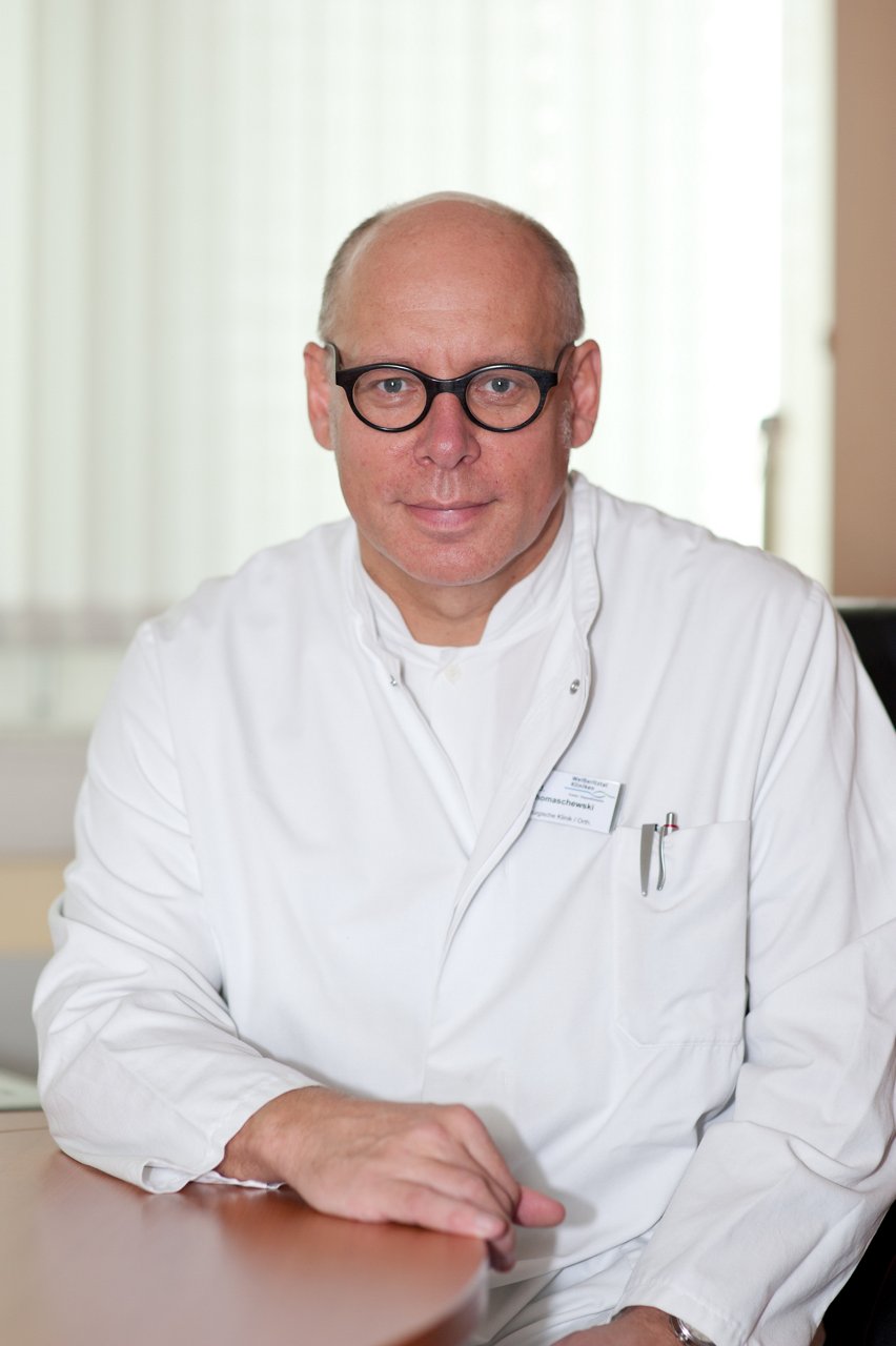 Dr. med. Lars Thomaschewski