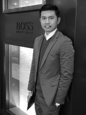 KK Lee, Store Manager in Melbourne Crown