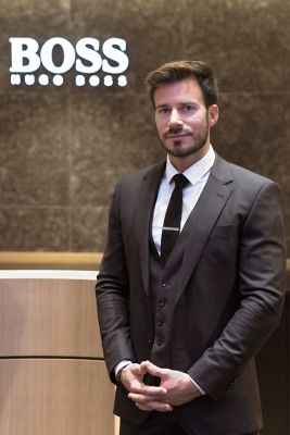 hugo boss store manager