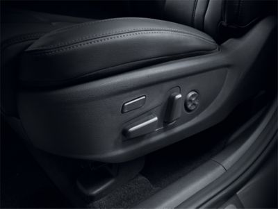 8-way power seats of the Hyundai SANTA FE Plug-in Hybrid.