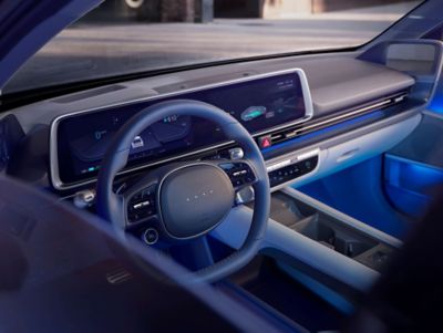 L’éclairage d’ambiance intérieur Hyundai IONIQ 6 entièrement électrique avec un spectre de 64 couleurs.