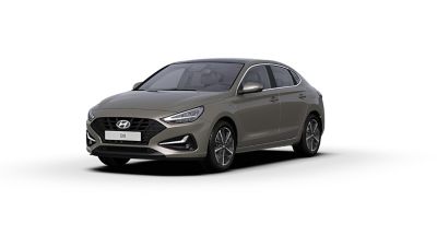 Nowy Hyundai i30 Fastback w kolorze Silky Bronze Brown