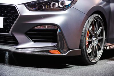A close up of the 19-inch forged OZ racing wheels on the Hyundai i30 N Project C limited edition.