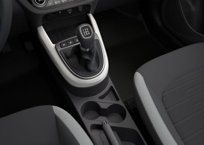 The smooth-shifting 5-speed manual transmission in the Hyundai i10.