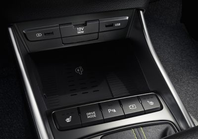Close-up of one of the USB-ports inside of the Hyundai i20