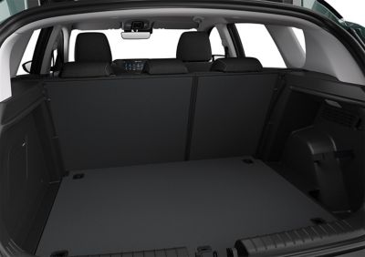 Widok wnętrza bagażnika kompaktowego crossovera SUV Hyundai BAYON.