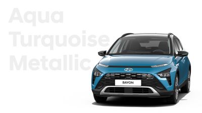 Różne opcje kolorystyczne dla całkowicie nowego crossovera SUV Hyundai BAYON: Aqua Turquoise Metallic.