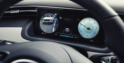 Il Sistema Blind Spot View Monitor (BVM) del Nuovo SUV compatto Hyundai TUCSON Plug-in Hybrid.