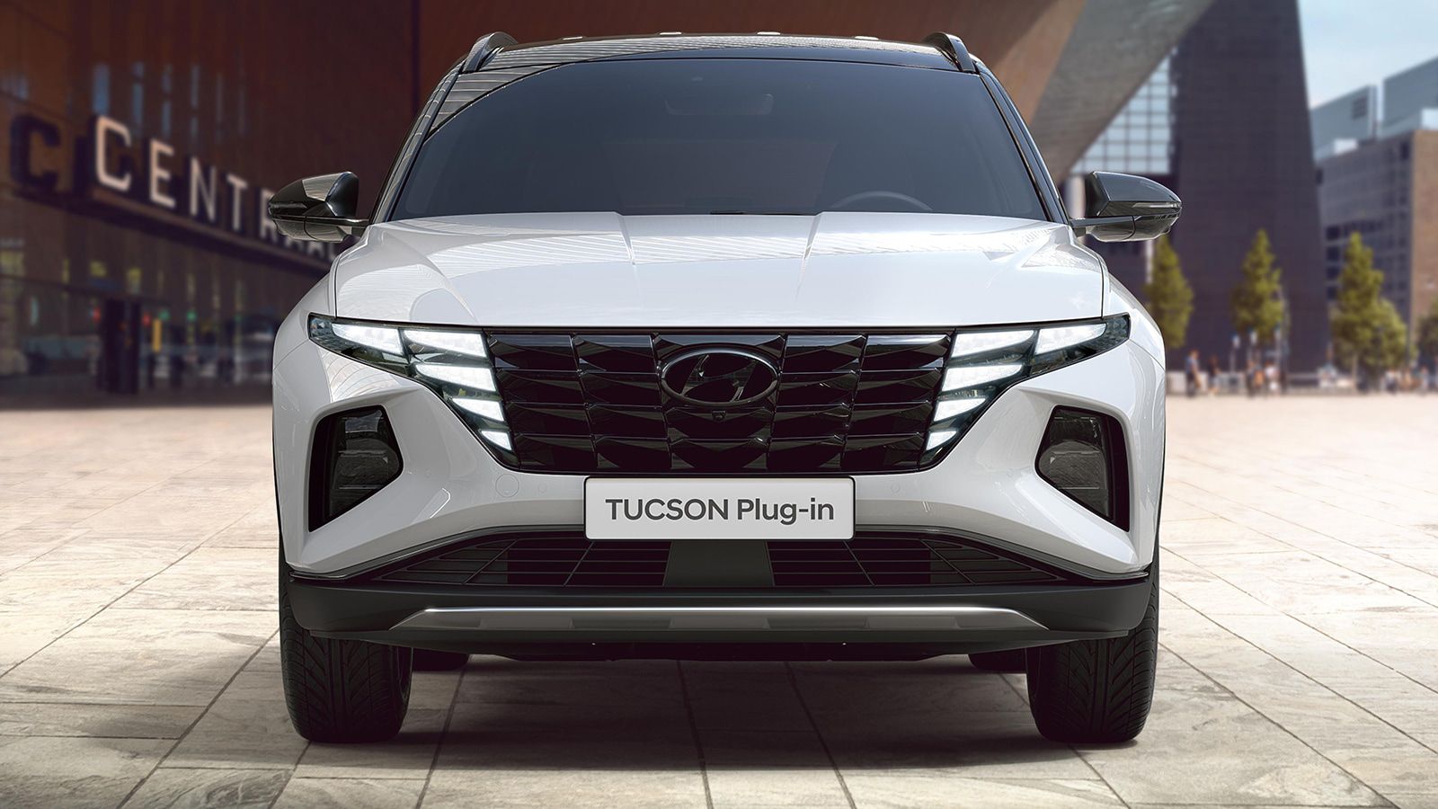 Hyundai TUCSON Plug-in Hybrid in Serenity White Pearl front view