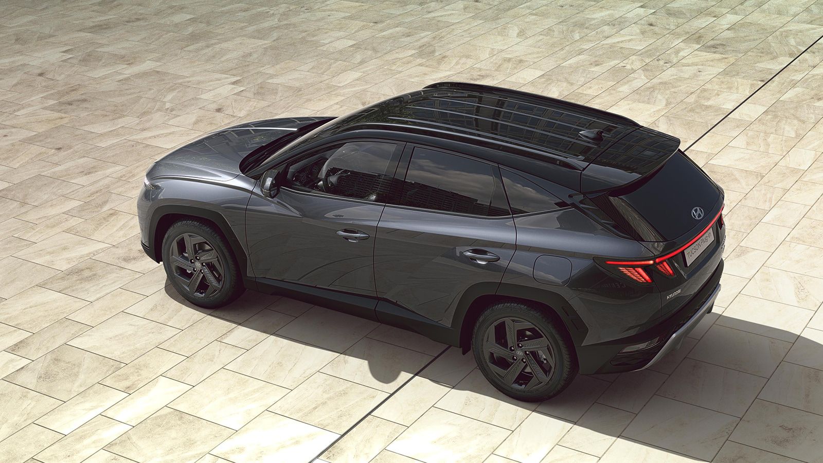 Hyundai TUCSON Plug-in Hybrid in Dark Knight Gray Pearl top view