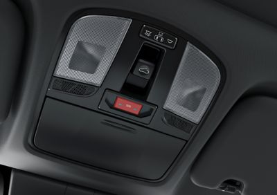 Bedienfeld im Dachhimmel des Hyundai i30 N mit eCall-Notruftaste.