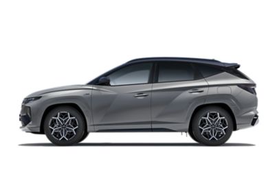 Helt nye Hyundai TUCSON Plug-in Hybrid N Line i Shadow Grey sett fra førersiden. Foto.