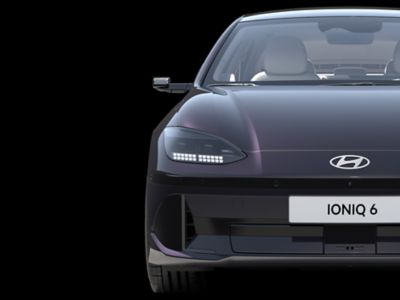 Sistema de iluminación delantera inteligente del Hyundai IONIQ 6 con tecnología Matrix LED.