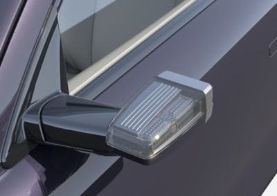 Detailbild: Ein digitaler Außenspiegel eines Hyundai IONIQ 6.