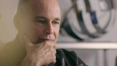 Image of bertrand piccard, hyundai ambassador and sustainable tech visionary