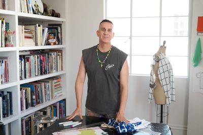 Jeremy Scott ha disegnato la maglia del Team Century per Hyundai
