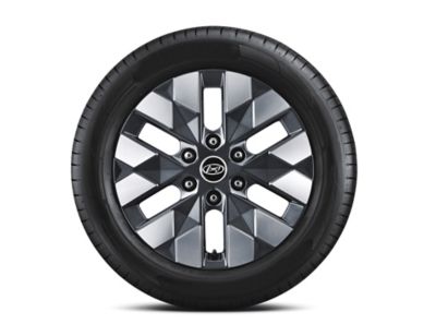 A picture of the all-new STARIA Premium's 18" diamond cut dark grey alloy wheels.