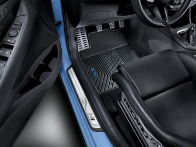 L'accessorio protezioni d'ingresso in acciaio inox per Hyundai i30 N