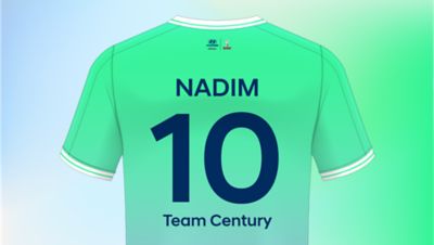 Maillot de la Team Century de Nadia Nadim floqué du numéro 10.