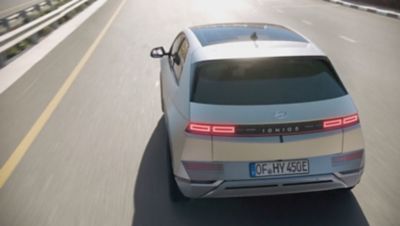 Drive safely with the Hyundai IONIQ 5 electric midsize CUVs level 2 autonomous driving.