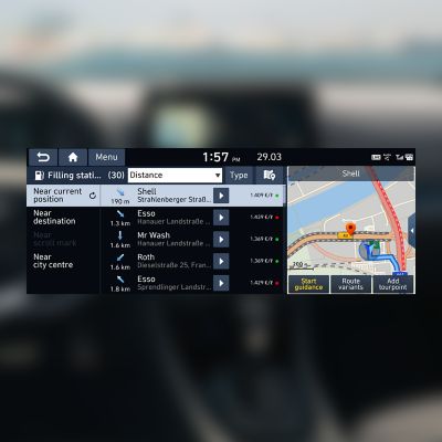 Close-up van de live-informatie over brandstof op het display van de Hyundai IONIQ Hybrid.