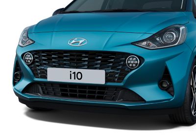 The all-new Hyundai i10 pictured from the front with Hyundai’s new bold grille.	