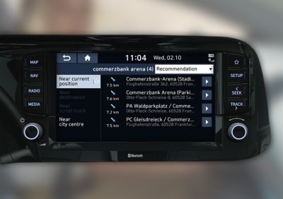 Gros plan des points d'intérêt sur l'écran de la Hyundai i10.