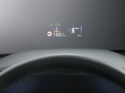 A picture of the head-up display inside the new Hyundai Santa Fe Hybrid SUV. 