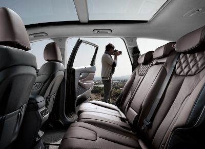 A close up of the interior of the Hyundai Santa Fe Hybrid SUV.