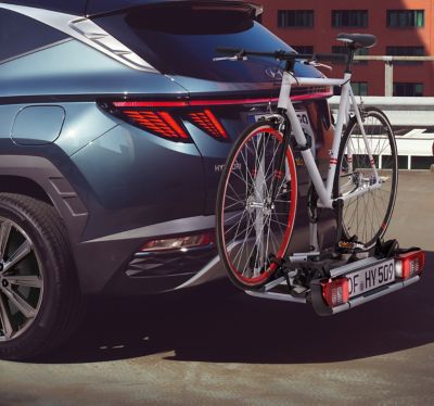 Porte-vélos d’origine pour tous attelages pour le Hyundai Tucson.