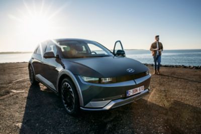 Dzięki modelom elektrycznym Hyundai mobilność nie będzie już tylko nadchodzącą przyszłością, ale rzeczywistością codziennego życia. 