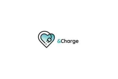 Logo og signatur for &Charge som samarbeider med Hyundai om bonuspoeng. Grafikk.