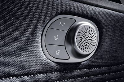 Nowy Hyundai Elantra – system zapamiętywania ustawień fotela kierowcy.