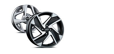 A close up view of the 16 inch alloy wheels of the all-new Hyundai i10.	