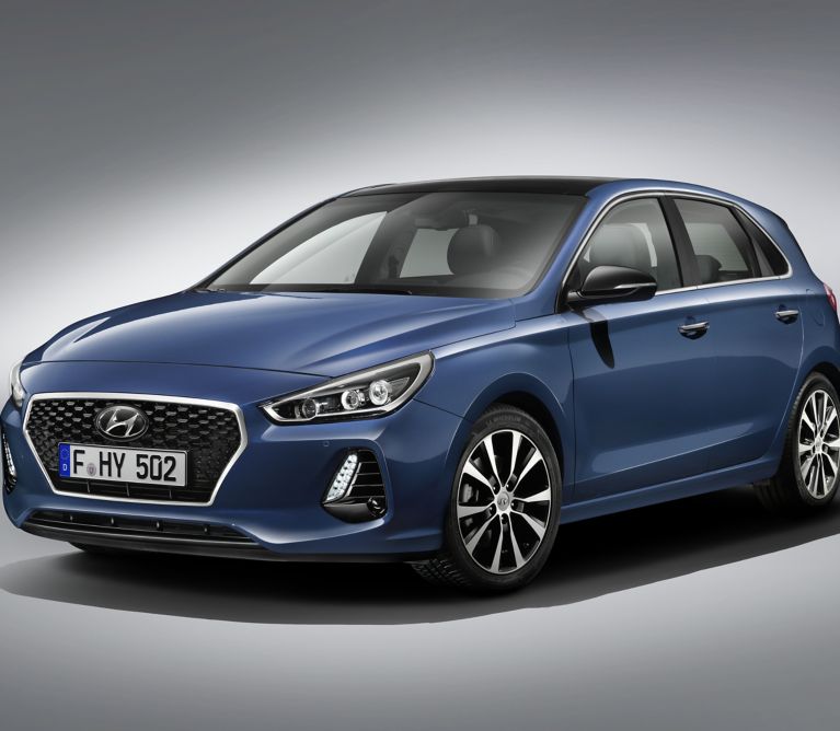 https://s7g10.scene7.com/is/image/hyundaiautoever/hyundai-i30-3-4-front-hires:Content%20Banner%20Mobile?wid=767&hei=668