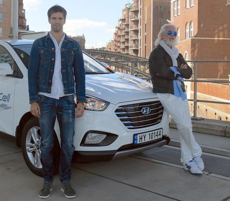 Hyundai Tucson ix35 Hydrogen Fuel-Cell Electric Vehicle