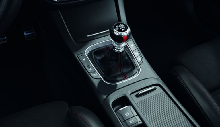 El Hyundai i30 se actualiza y gana en eficiencia, imagen exterior y  seguridad - Alicanteplaza